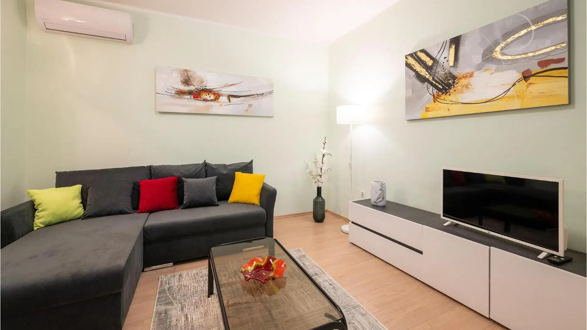 Lovely Apartment In Pula With Wi-Fi 0*,  Croatia