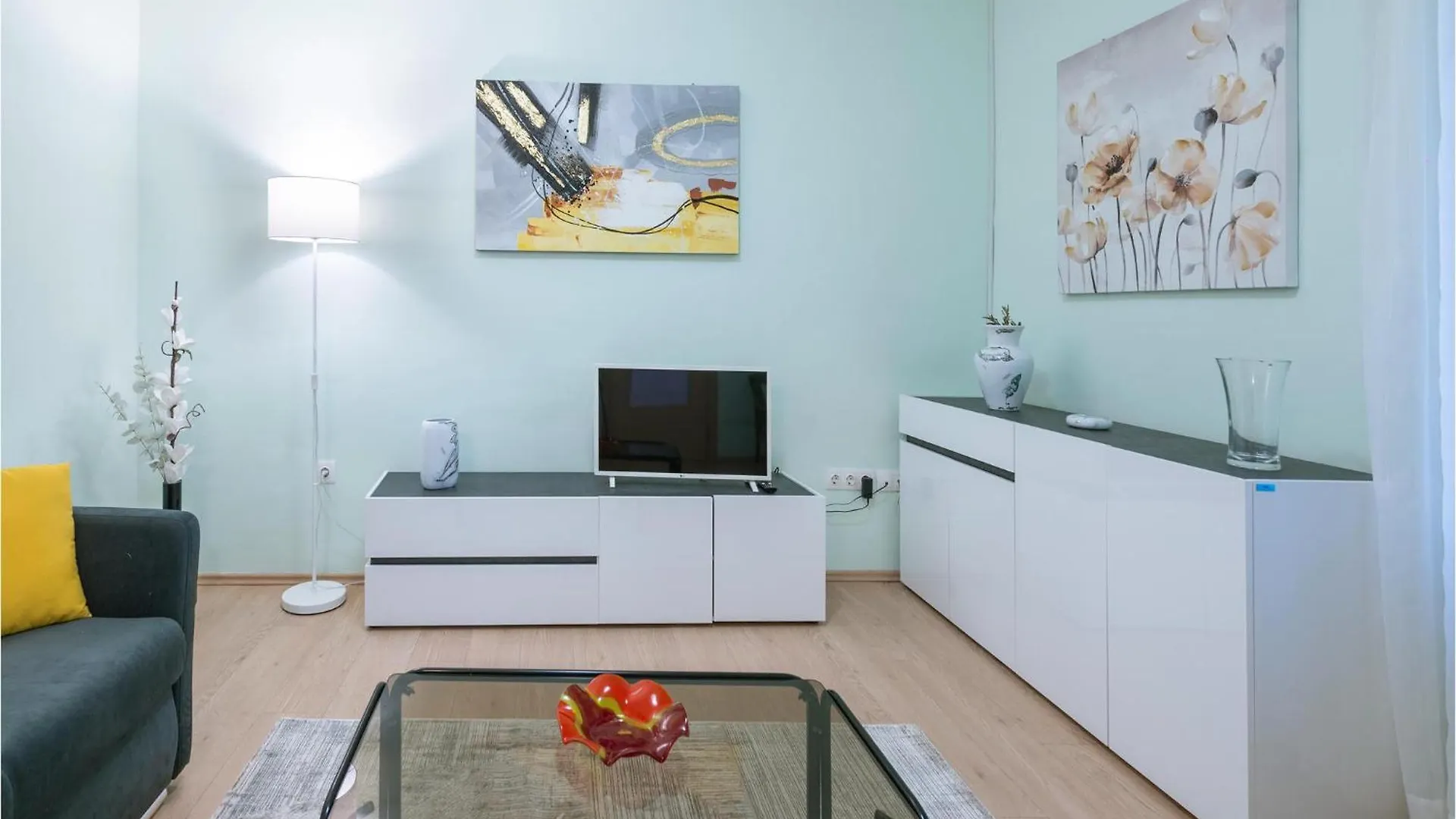 Lovely Apartment In Pula With Wi-Fi 0*,